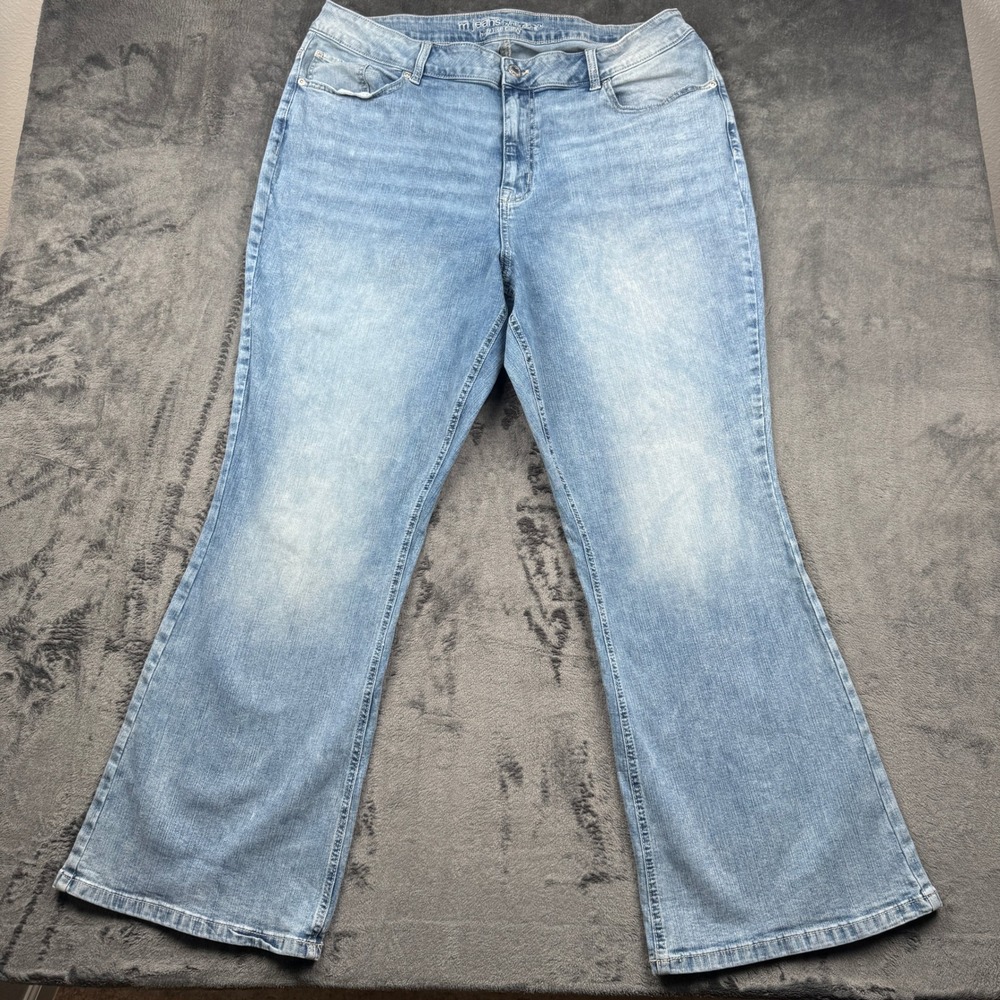 Maurices M Jeans Plus Size 22W Reg High Rise Curvy Bootcut Light Wash